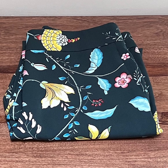 NWT Ann Taylor LOFT Women's Green Vine Floral Fluid Trouser Pants Size 8 Petite - Picture 10 of 13